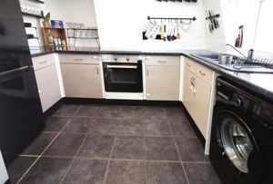 Kitchen- click for photo gallery